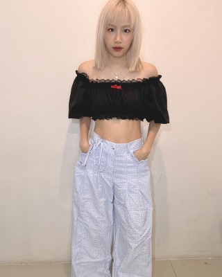 木耳边口袋长裤 