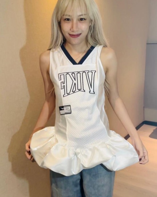 Jennie 风长版上衣 