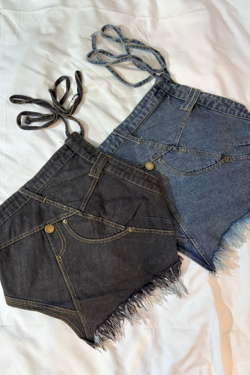 牛仔纽扣挂脖背心