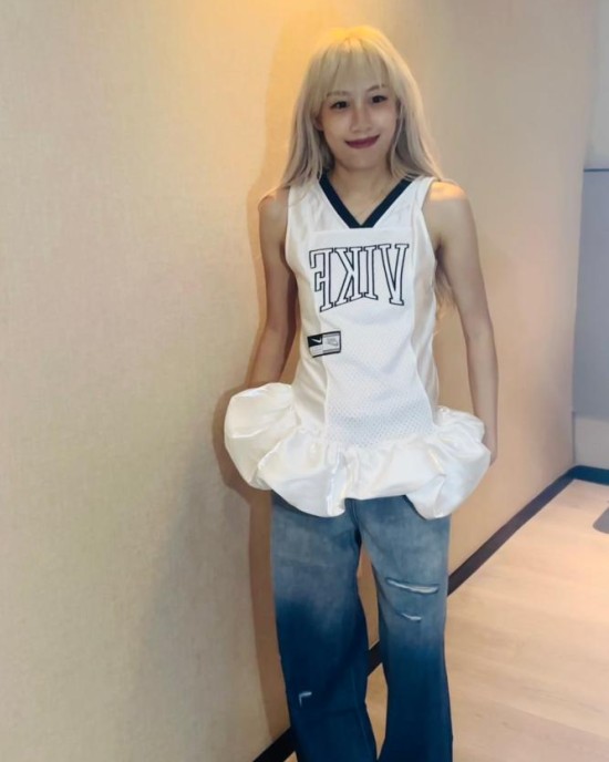 Jennie 风长版上衣 