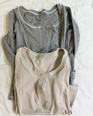 大圆领开扣设计 T 