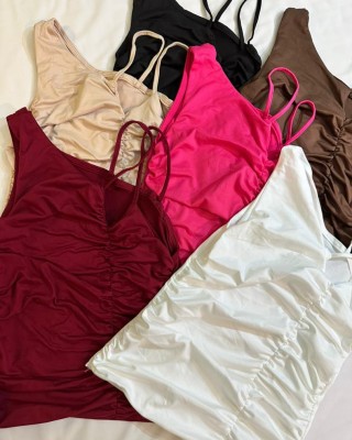 设计感抓皱背心