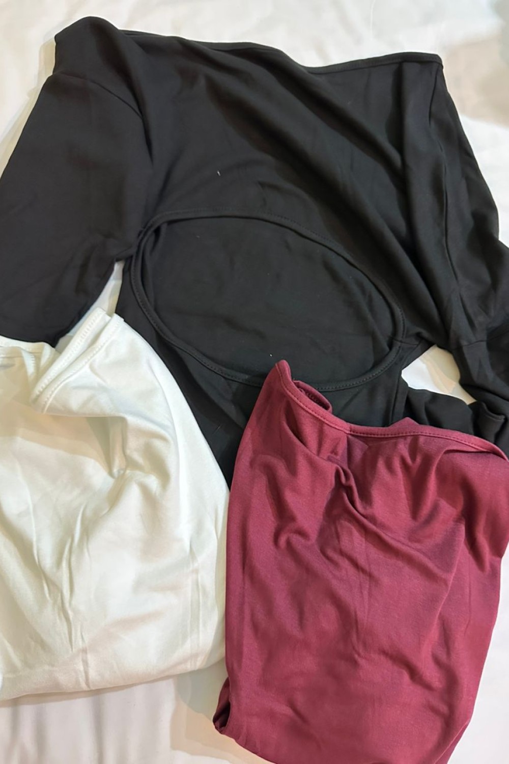 露背设计长袖上衣