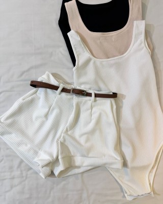 连体背心套装 附腰带