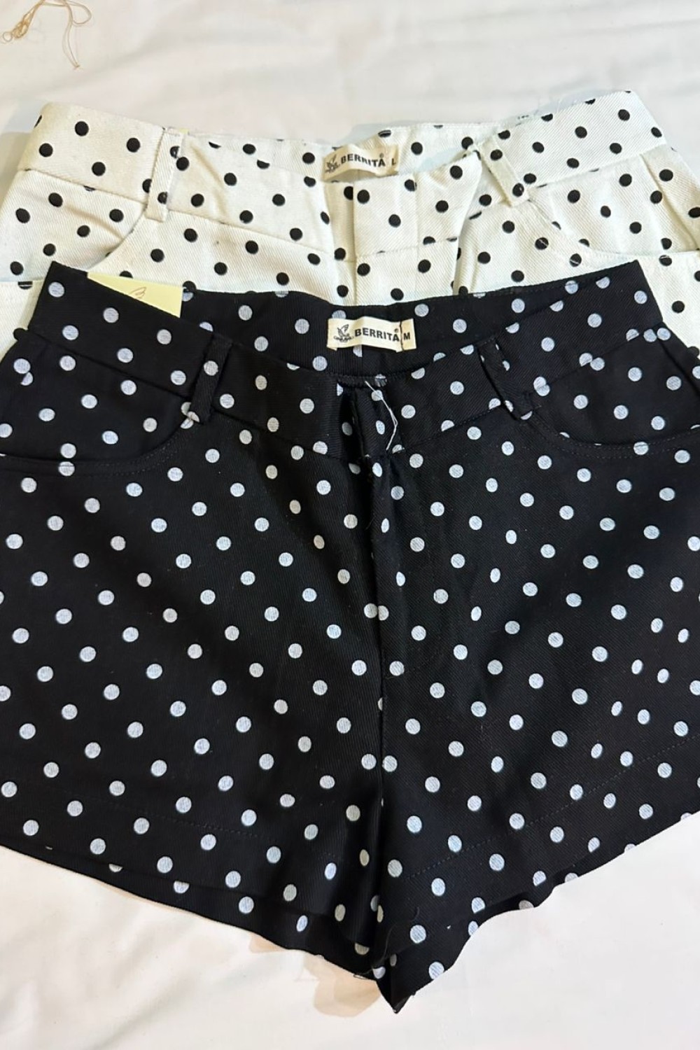 B家波点短裤 白色