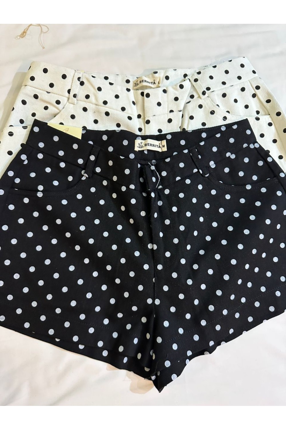 B家波点短裤 白色