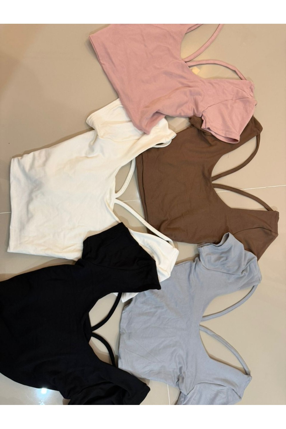 短板V字设计上衣