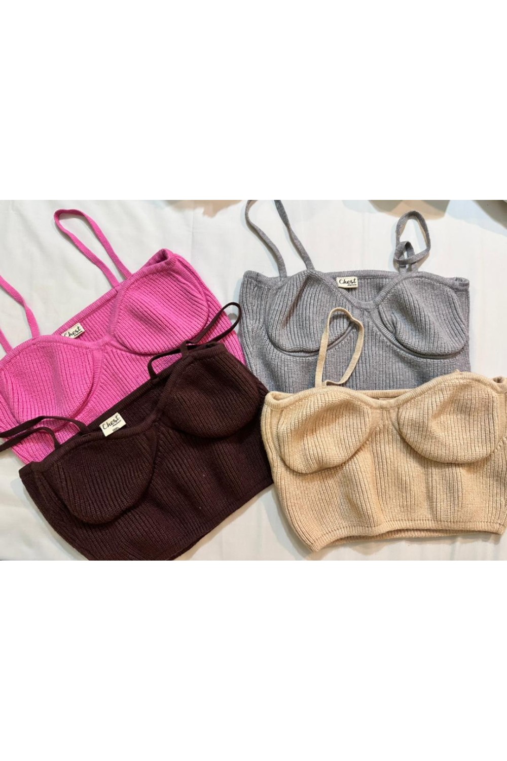 针织款马甲上衣 