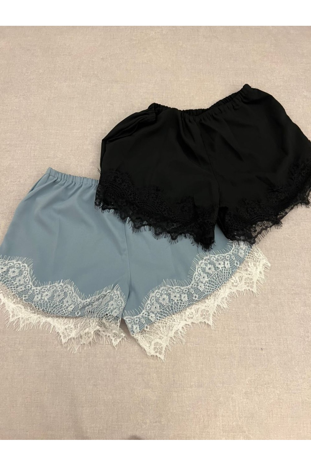 蕾丝滑面短裤