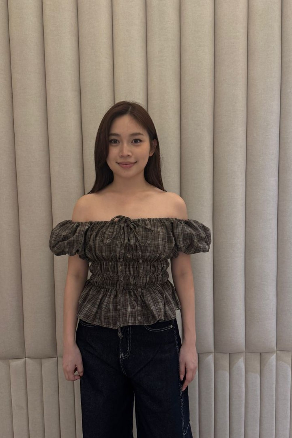复古格纹泡泡袖上衣 