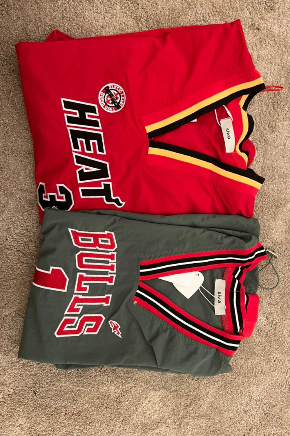 运动风个性长袖 红色 