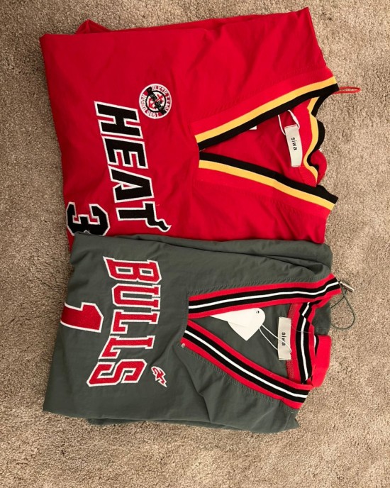 运动风个性长袖 红色 