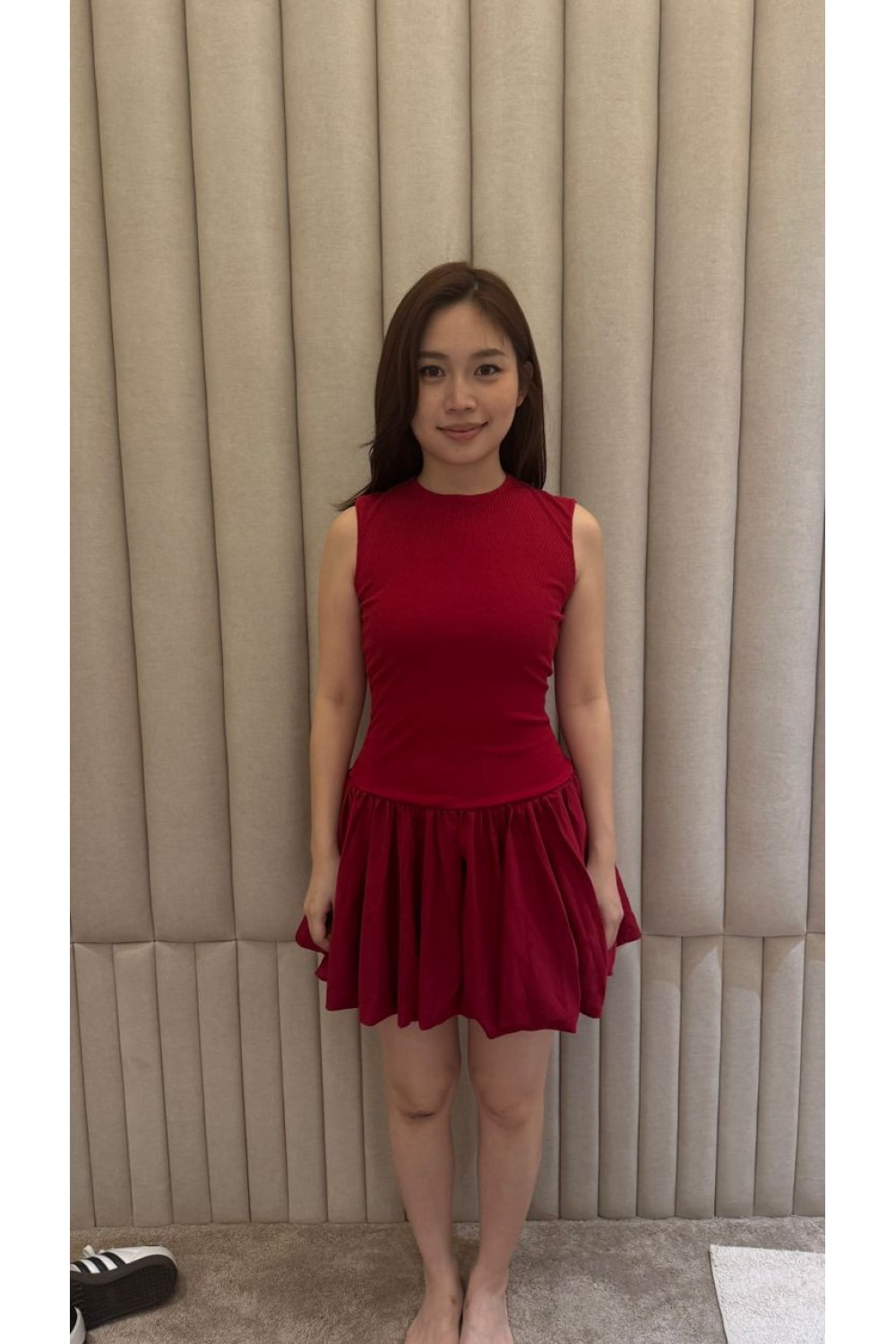 无袖连身蓬蓬裙