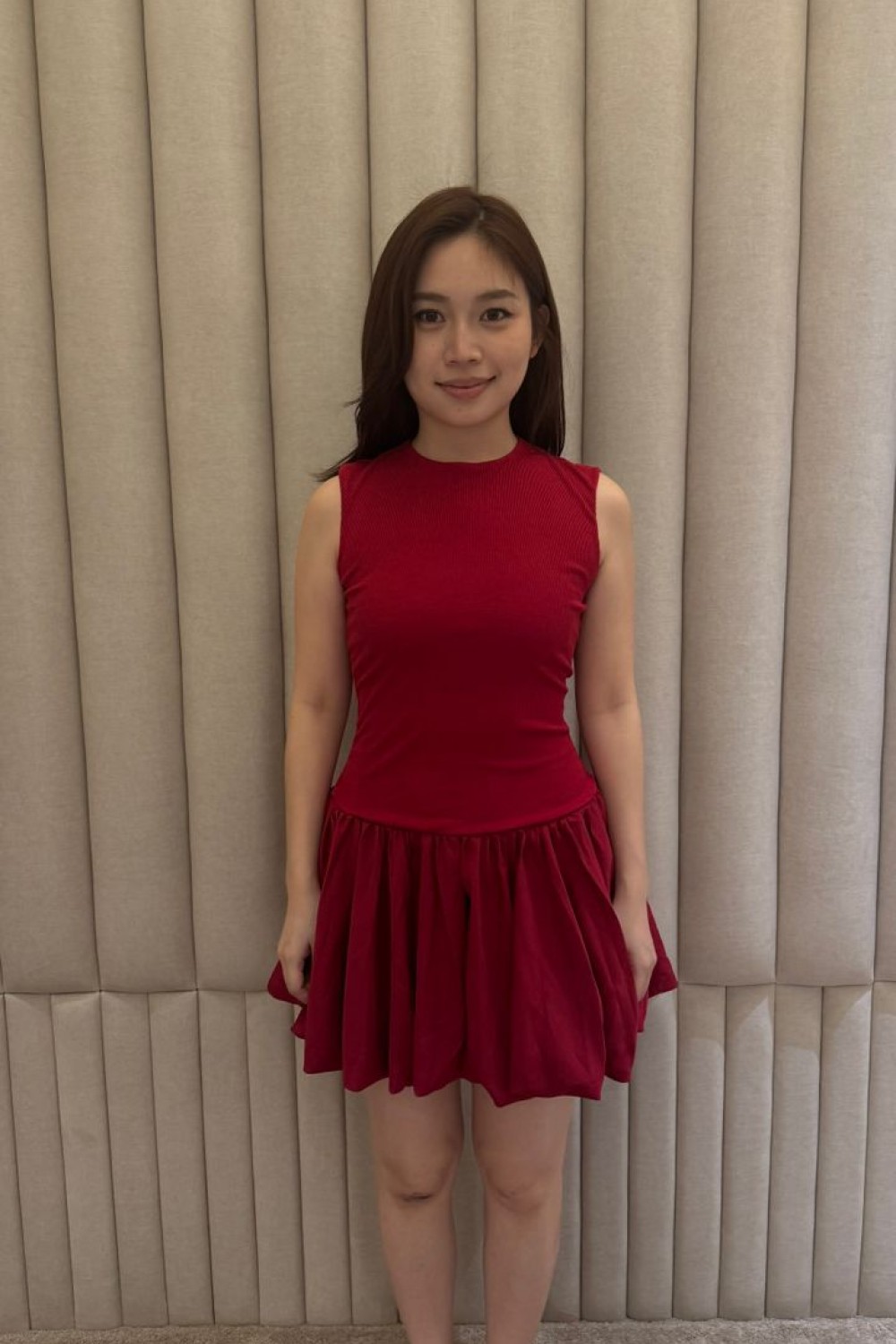 无袖连身蓬蓬裙