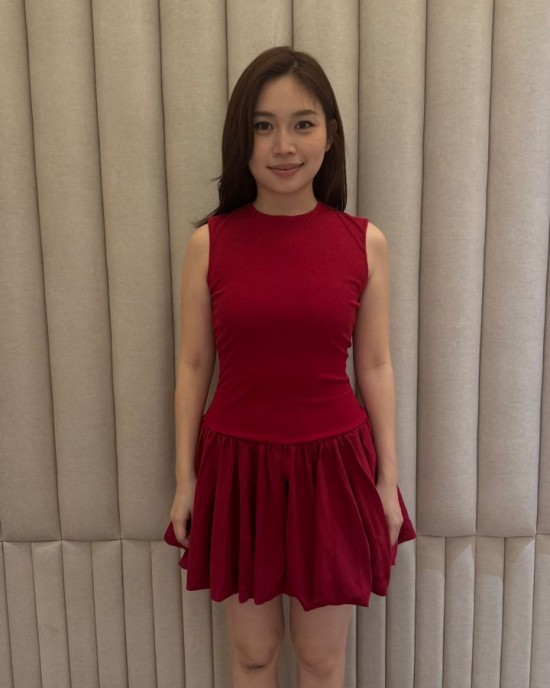 无袖连身蓬蓬裙