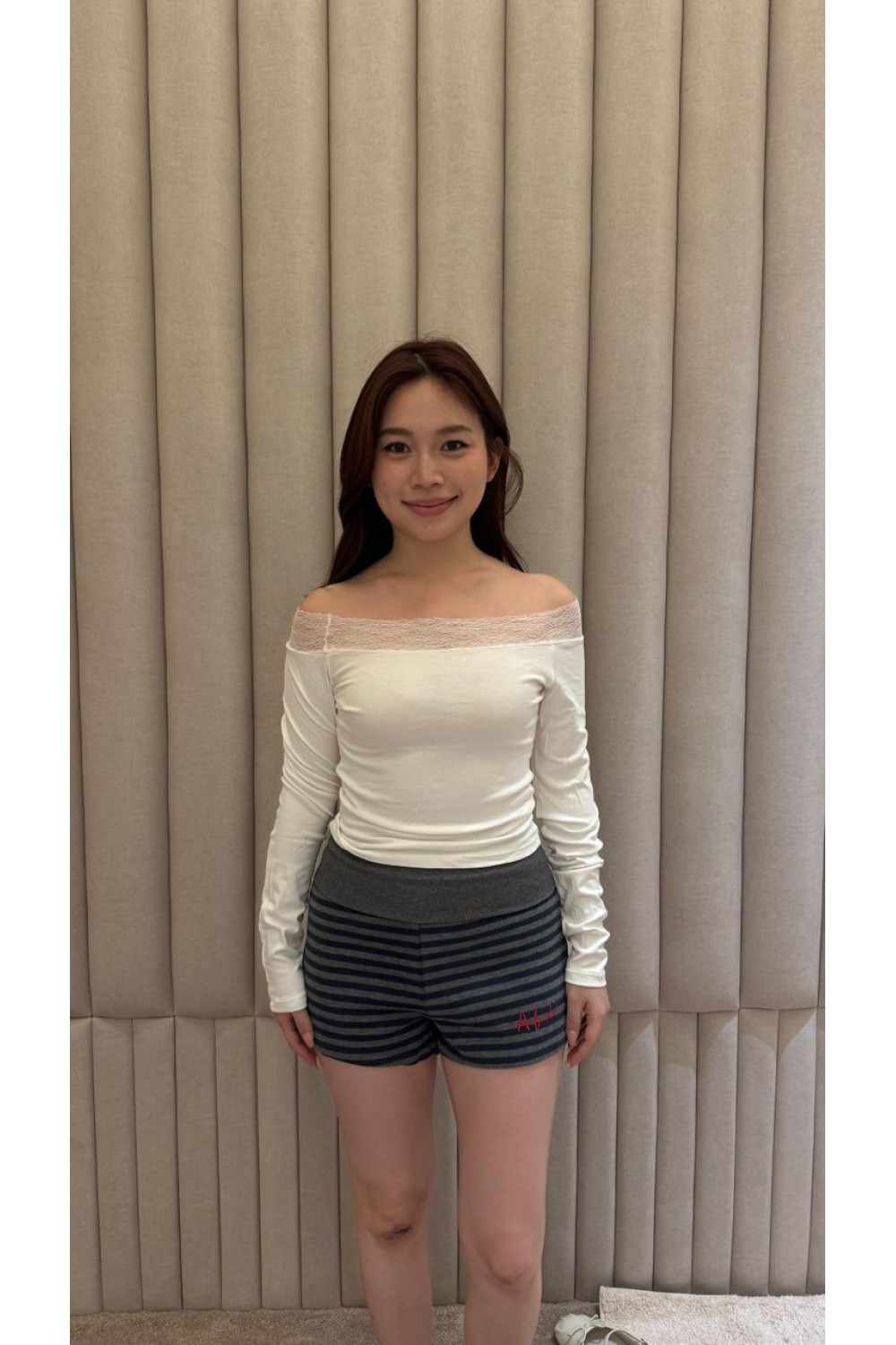 性感蕾丝一字肩长袖衣