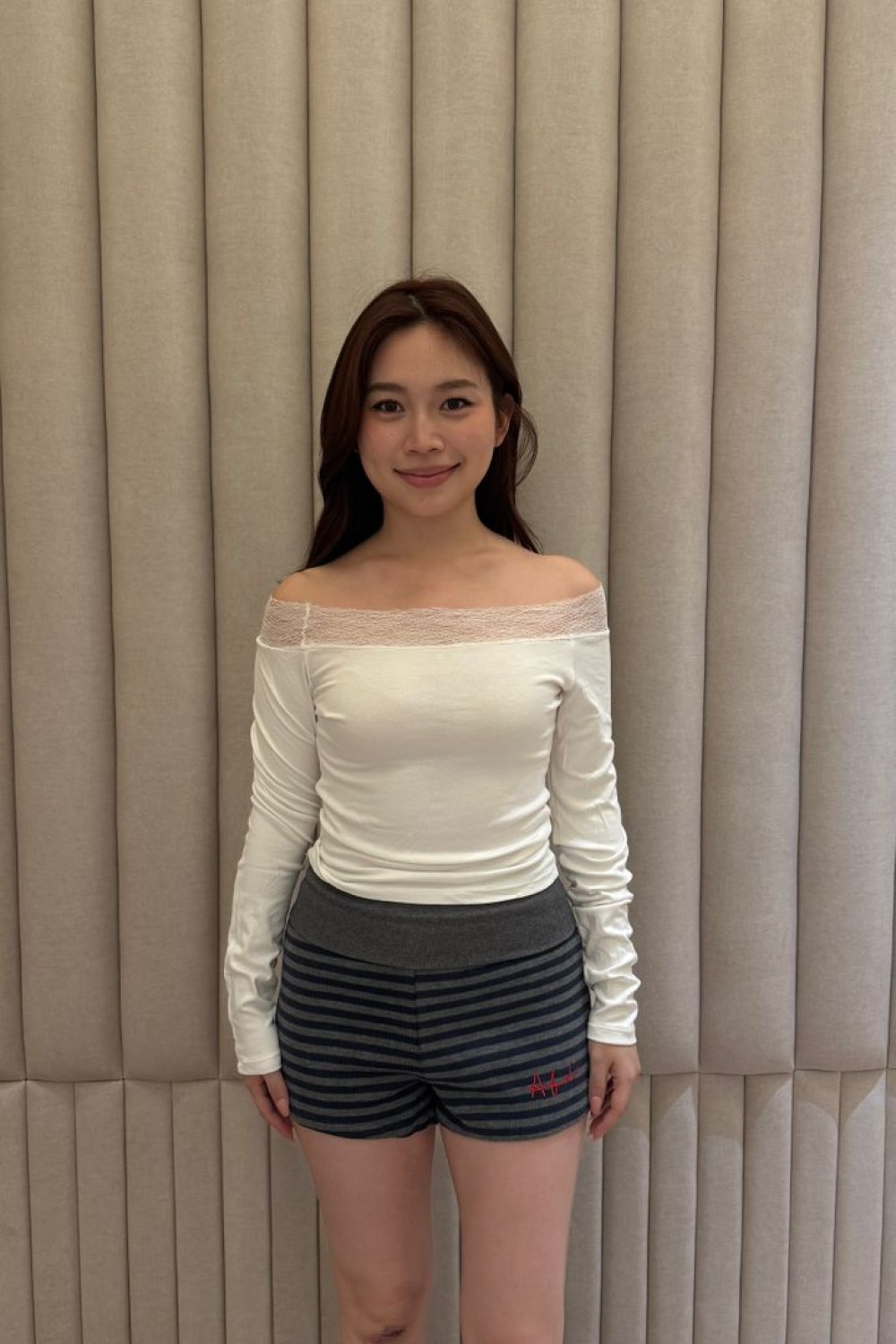 性感蕾丝一字肩长袖衣