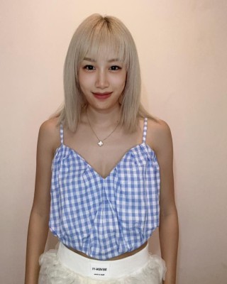 胸前爱心状吊带 