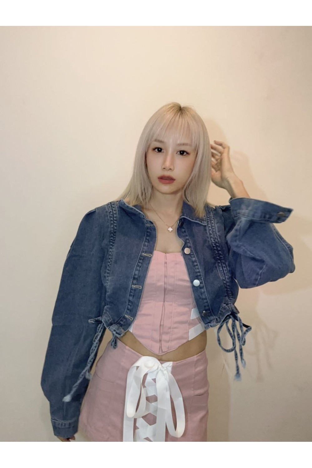 牛仔可伸缩外套 