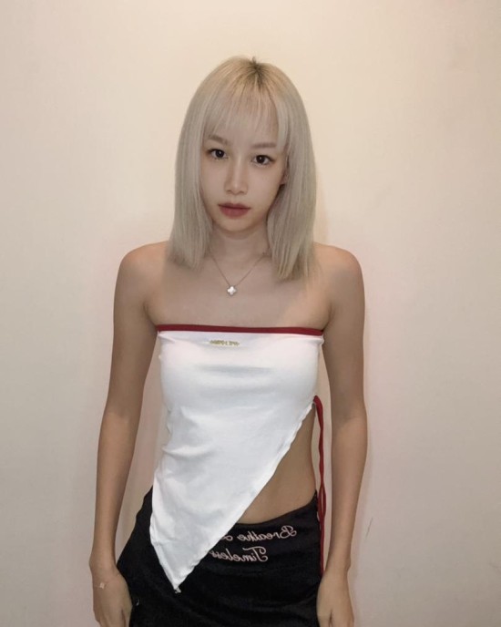 平口绑带上衣