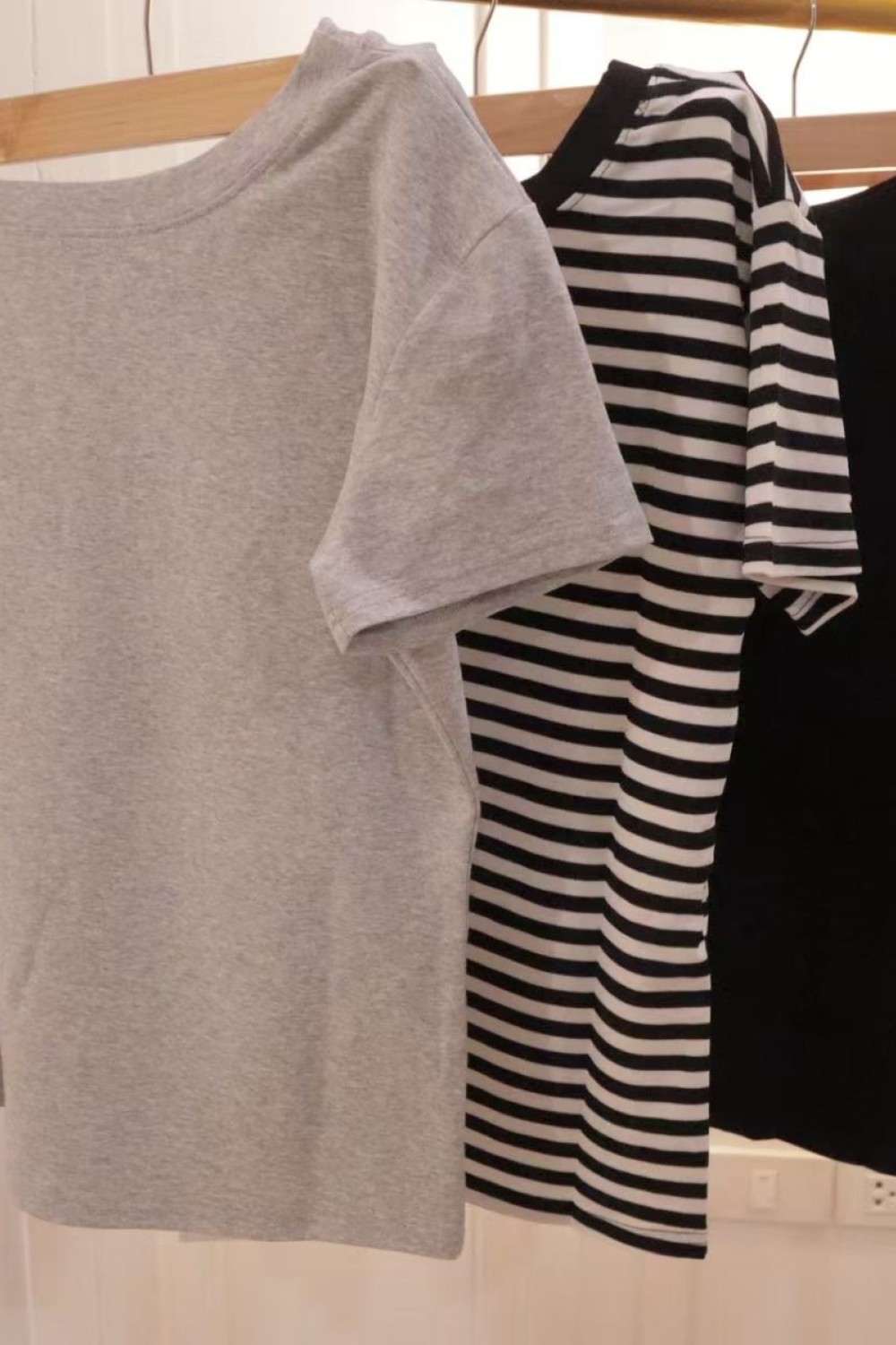 百搭斜肩上衣 白色 