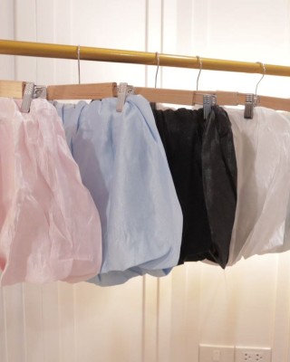 珠光亮面灯笼裙 