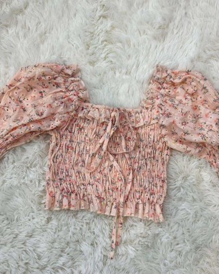 桃色小碎花木耳边上衣 